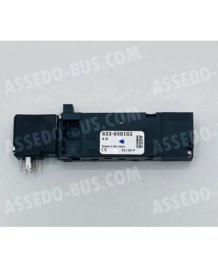 A0009971712 распределитель дверного крана (клапана) Mercedes Setra